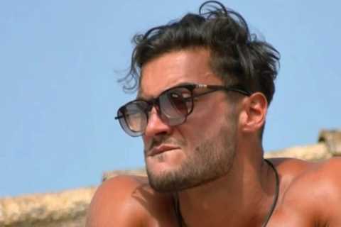 Love Island star Davide’s family take brutal swipe at ‘desperate’ Ekin-Su – and reveal who THEY..