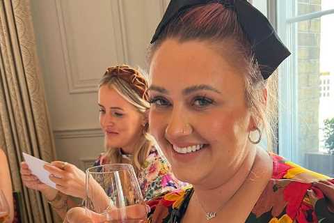 Gogglebox’s Ellie Warner looks very different as she glams up with £1,700 Gucci bag on day out..