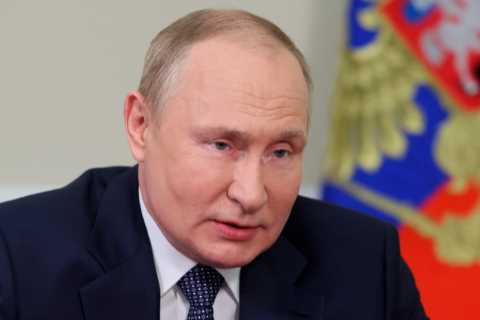 Britain must get tougher in taking on ‘hostile’ Russia and China, expert warns