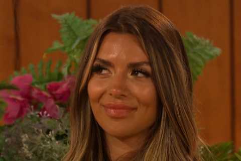 Love Island fans say Ekin-Su ‘hates’ Amber after she breaks girl code amid villa feud