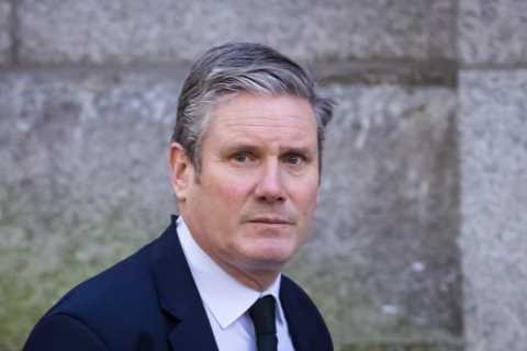 Keir Starmer must come clean and say if he supports rail strike chaos, demands minister