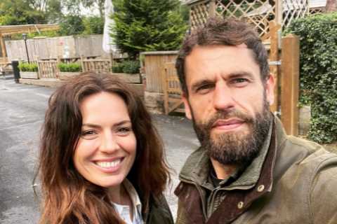 Kelvin Fletcher’s wife Liz says she drove herself to hospital at 5am to give birth to twins and..
