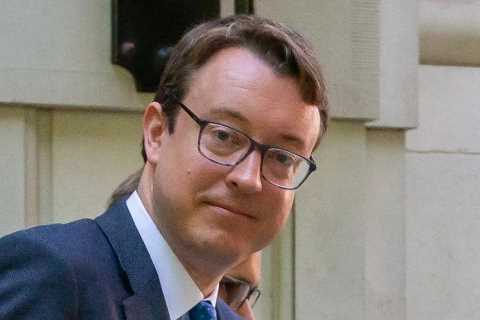Millions of teachers, nurses and other public sector workers WON’T get big pay increases, Treasury..