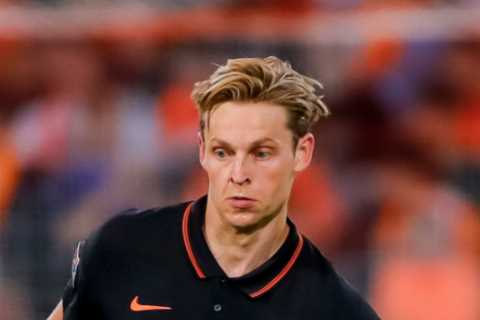 Frenkie de Jong admits he is ‘flattered’ by Man Utd transfer interest… but is happy at ‘biggest..