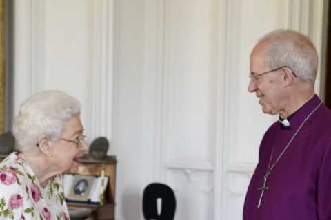 Queen, 96, beams as she’s awarded Canterbury Cross for her ‘unstinting service’ to Church of..