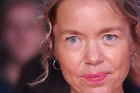 Who is actress Anna Maxwell Martin?