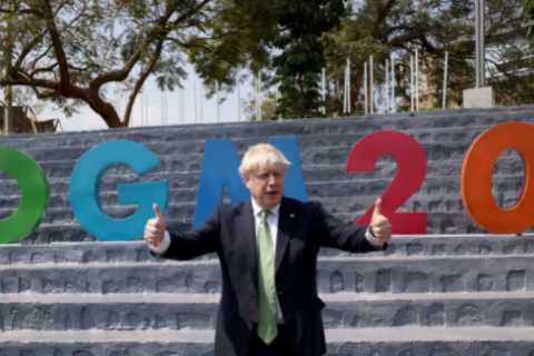 Forcing Ukraine to ‘settle for a bad peace’ would be a disaster, says Boris Johnson