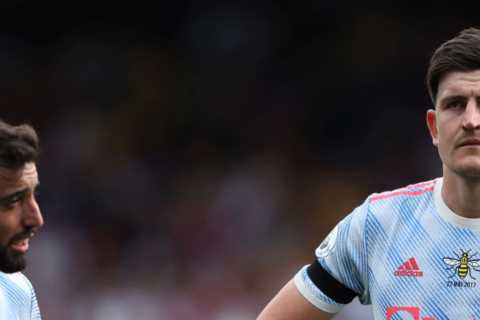 Man Utd REJECT sensational Barcelona transfer bid for Harry Maguire as part of deal to take De Jong ..