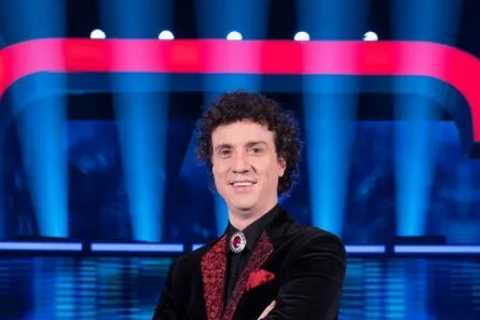 Inside The Chase star Darragh Ennis’ life off screen – from rarely-seen wife to flesh-flashing home ..