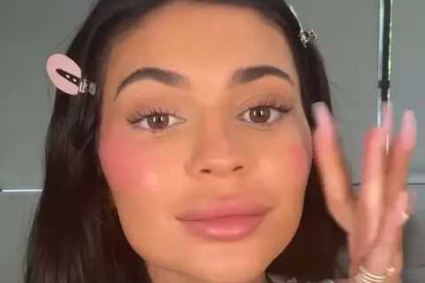 Kylie Jenner shows off her VERY puffy lips in new video after sister Kendall also debuts fuller pout