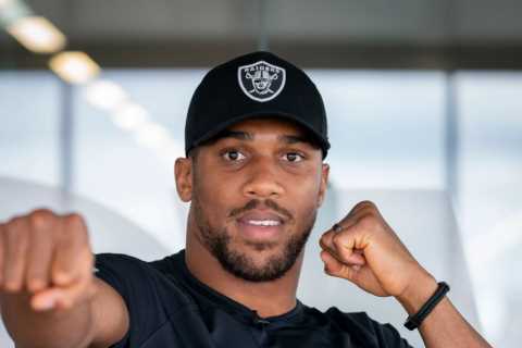 I’m boxing a Ukrainian but I’m fighting for Ukraine and helping war victims, says big-hearted..