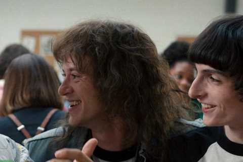 Does Eddie Munson die in Stranger Things season 4?