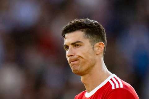 Cristiano Ronaldo told to snub Chelsea transfer interest and stay at Man Utd after talks over his..