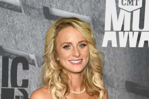 Teen Mom fans think Leah Messer &amp; daughter Aleeah, 12, look like ‘IDENTICAL TWINS’ in new..