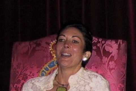 Prince Andrew &amp; Ghislaine Maxwell had ‘intimate relationship’ which gave her ‘unrestricted..