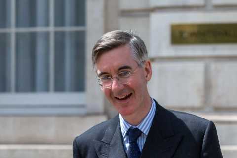 Labour MPs should drink champagne so they become more fun, says Jacob Rees-Mogg