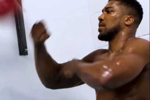 Anthony Joshua gives incredible behind-the-scenes insight into training for Usyk rematch and looks..