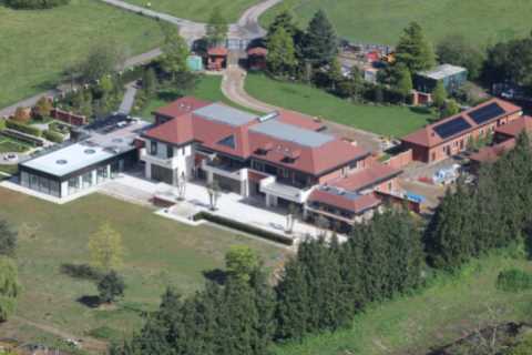 Mystery as Prince Andrew’s £15million Sunninghill Park mansion STILL empty 7 years after murky sale ..
