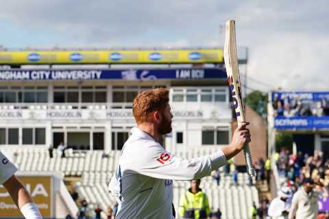 England closing in on another famous Test win as Jonny Bairstow and Joe Root lead charge in chase..