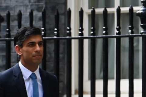 Who could replace Boris Johnson if he resigns?