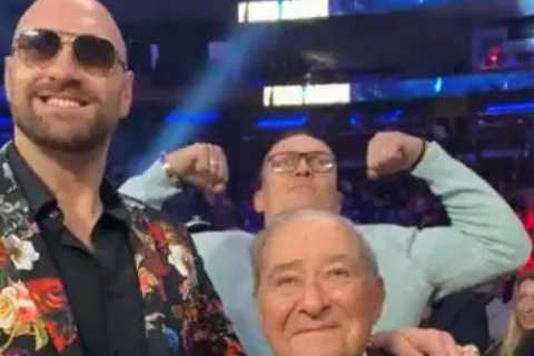 Watch moment Tyson Fury photobombed by undisputed heavyweight title rival Oleksandr Usyk before the ..