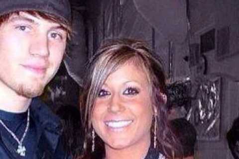 Teen Mom fans think Chelsea Houska looks unrecognizable in throwback prom photo with rarely-seen..