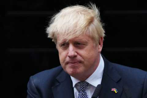 Top Tories demand Boris Johnson is replaced ‘promptly’ with race on for new Prime Minister