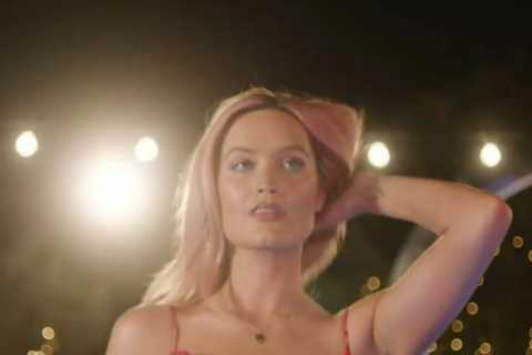 Love Island’s Laura Whitmore lets slip couple’s secret sex act under the covers in Casa Amor –..