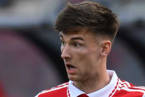 Kieran Tierney lasts just 30 MINUTES on return from three-month injury lay-off as Arsenal fans all..