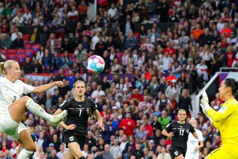 Euro 2022: Beth Mead warns England pal Ellen White she is gunning for her all-time scoring record..