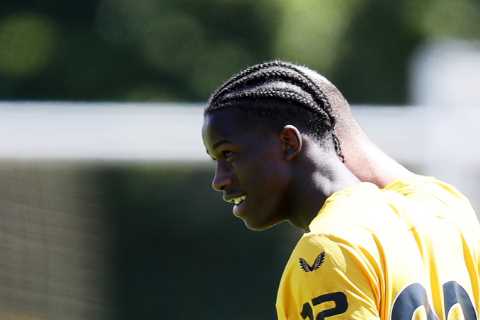 Wolves handed huge blow ahead of new season as winger Chiquinho suffers cruciate ligament injury in ..