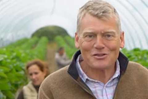 Countryfile’s Tom Heap overwhelmed as Ukrainian farm worker storms off in tears in heart-wrenching..