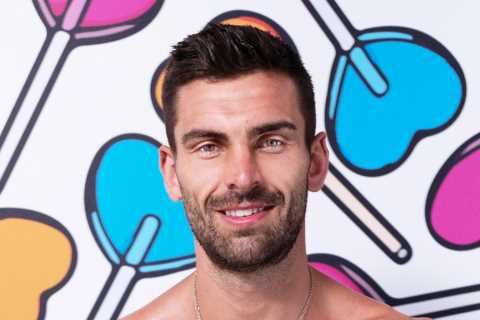 What did Adam Collard do on Love Island? Who did he couple up with and who did he dump?