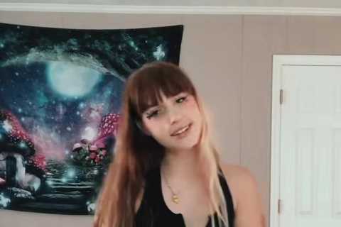 Teen Mom Rachel Beaver dances in just her underwear and shows off major hair makeover in new TikTok