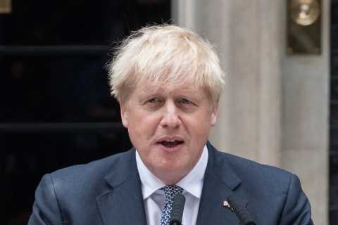 Boris Johnson accuses Sir Keir Starmer of ‘playing ­politics’ as he blocks Labour’s no confidence..