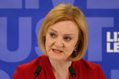 Tory PM leadership frenzy as frontrunners battle it out before 3pm knockout