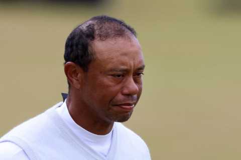 The Open: Rory McIlroy’s salute sets off Tiger Woods’ tears on 18 as brilliant Cameron Smith storms ..