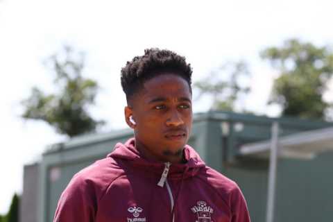 Southampton slap £40m transfer price tag on Kyle Walker-Peters as Frank Lampard’s Everton target..
