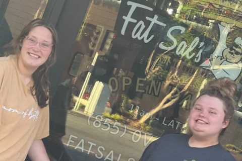 Honey Boo Boo, 16, goes fresh faced in new photo after she’s criticized for wearing ‘fake lashes..