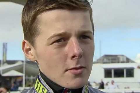 ‘I couldn’t live how I was, I wasn’t making any money’ – shock as jockey prodigy quits aged just 20