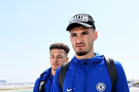 West Ham close in on £30m transfer for Chelsea striker Armando Broja after he leaves US tour to..