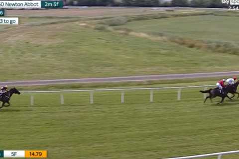 Punters utterly gobsmacked at one of a kind race that sees 999-1 in-running winner after TWO..