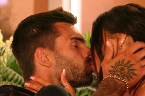 I’m a dating expert and here’s why Paige should see ‘red flags’ in Adam Collard’s behaviour on Love ..