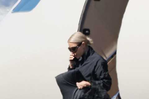 Kim Kardashian returns to LA on $150M private jet after visiting Pete Davidson in Australia as fans ..