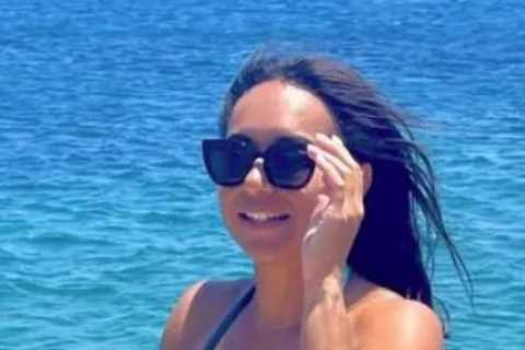 British tennis star Heather Watson shows off stunning bikini body after heading off to Mykonos..