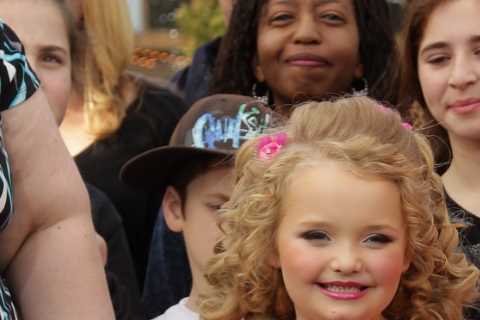 Honey Boo Boo fans concerned for star, 16, &amp; claim she’s ‘too young’ for surgery amid plans to..