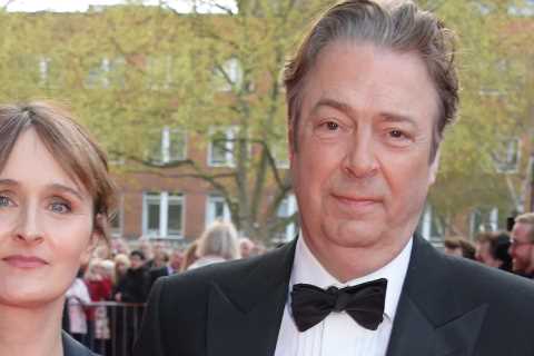Who is Roger Allam and is he married?