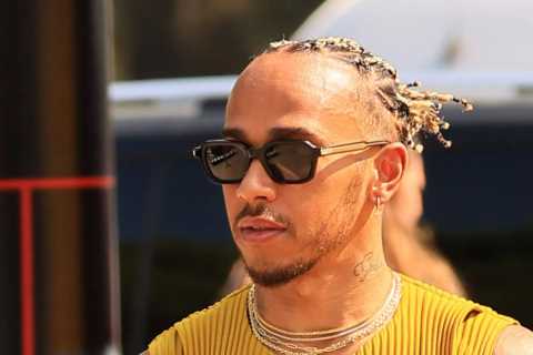 Lewis Hamilton could sign new Mercedes contract and compete in another 100 F1 races, hints boss..