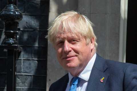 Petition for Boris Johnson to stay as PM close to hitting 10,000 Tory members anger mounts over his ..