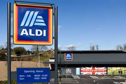 Aldi to give 26,000 workers a SECOND pay rise this year